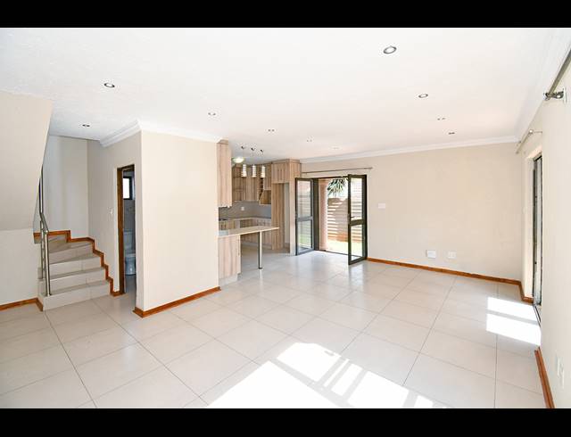 3 BEDROOM TOWNHOUSE TO LET IN LINDEN